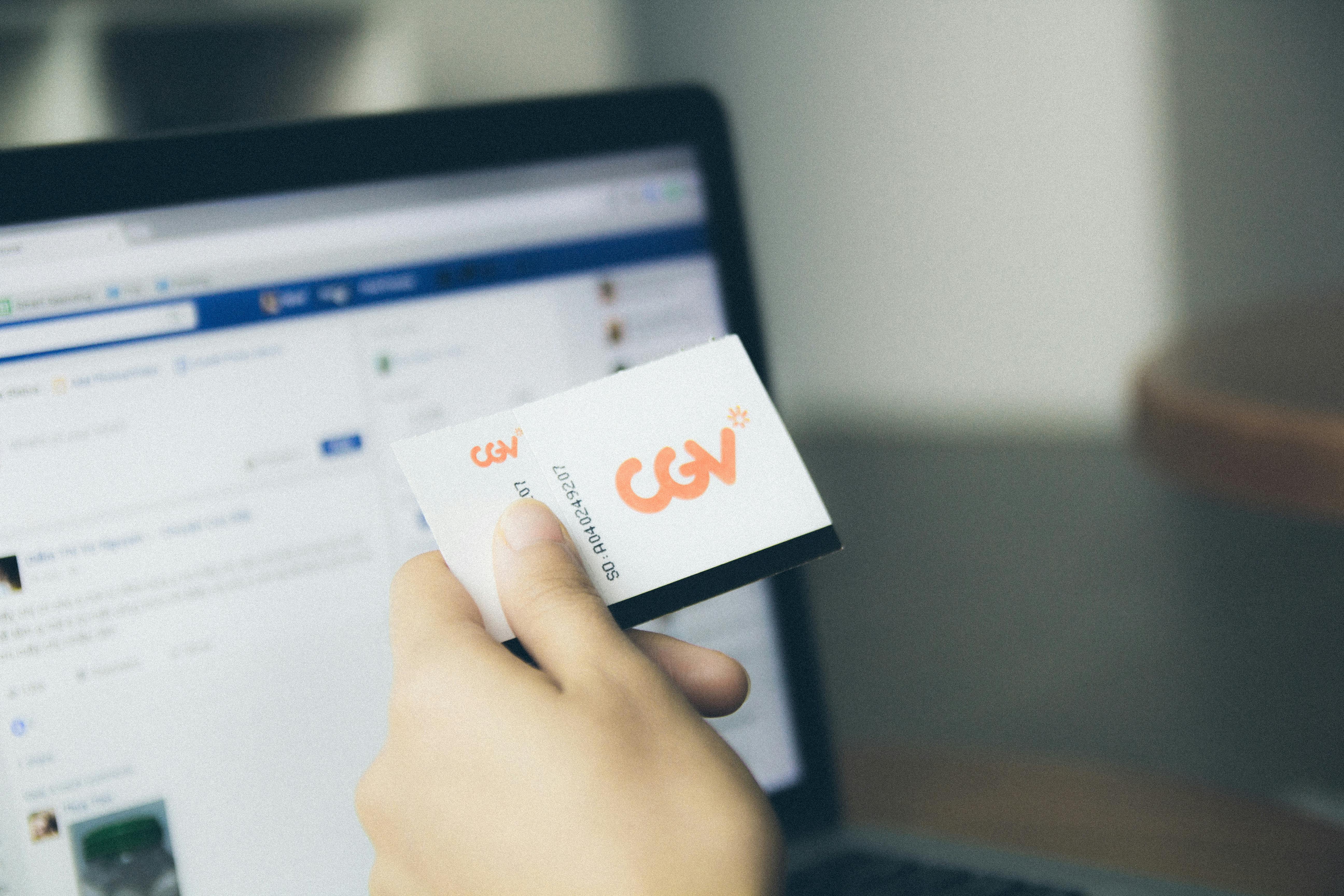 Graphics & Brand Design